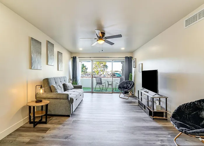Vakantiehuis Cozy Couple's Condo! Walk To Old Town *
