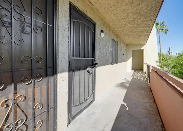 Vakantiehuis Cozy Couple's Condo! Walk To Old Town Scottsdale
