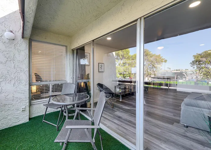 Cozy Couple's Condo! Walk To Old Town * Scottsdale